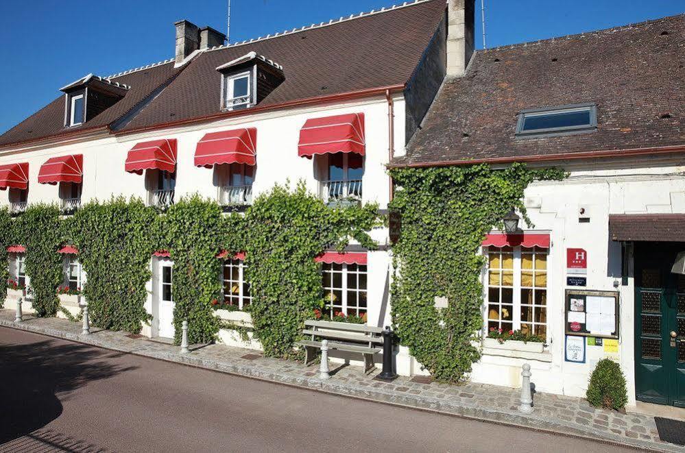 ホテル Auberge A La Bonne Idee Saint-Jean-aux-Bois  エクステリア 写真